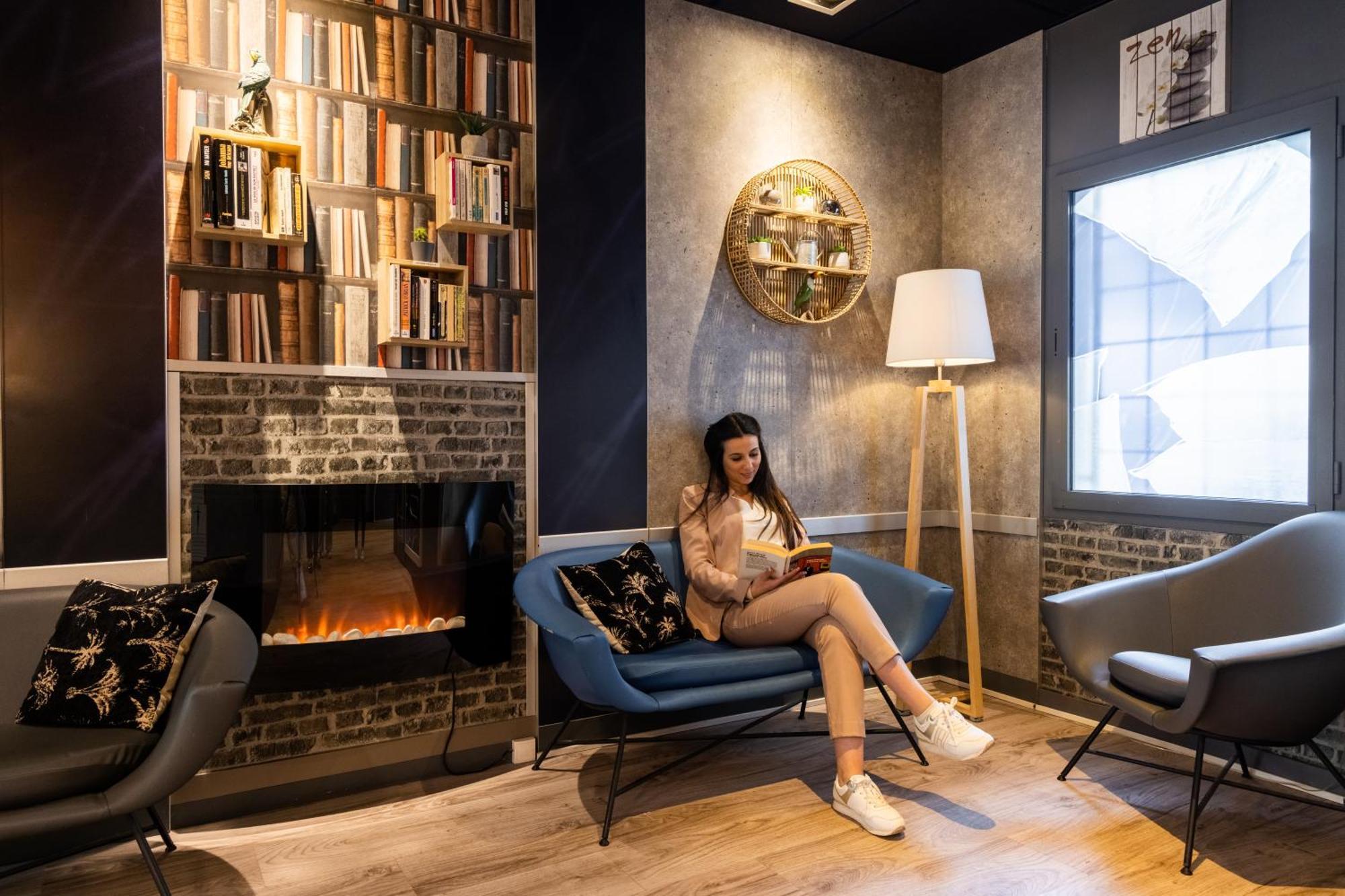 Ibis Budget Paris Porte De Vanves Esterno foto